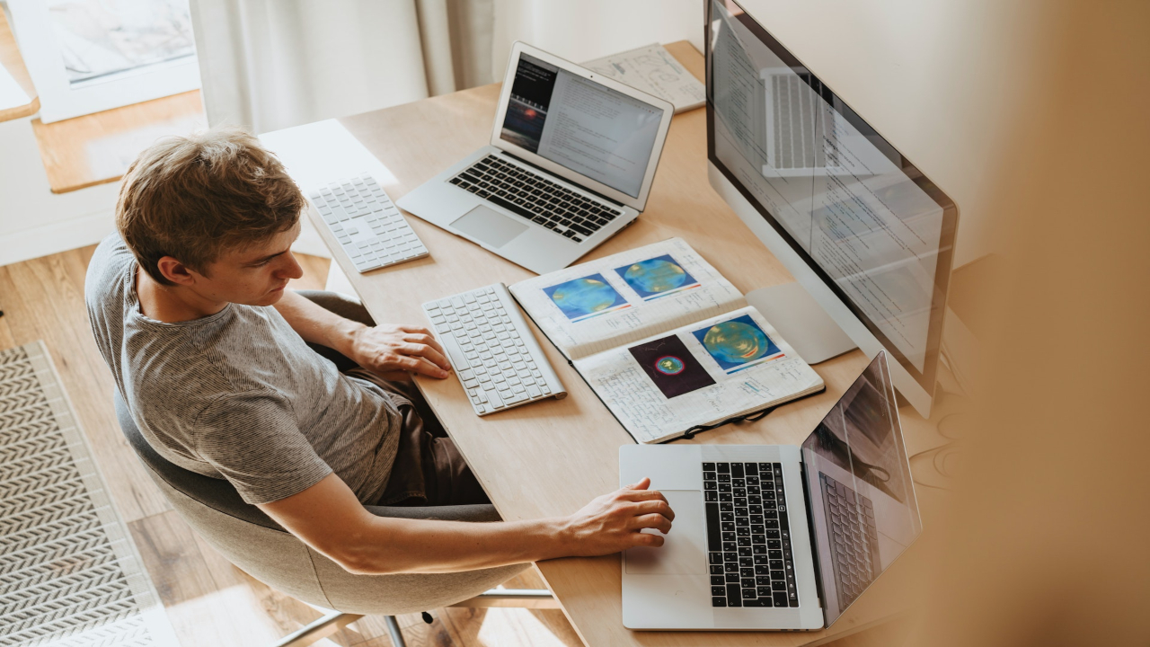 Is productivity paranoia the new hidden effect of the hybrid work model?