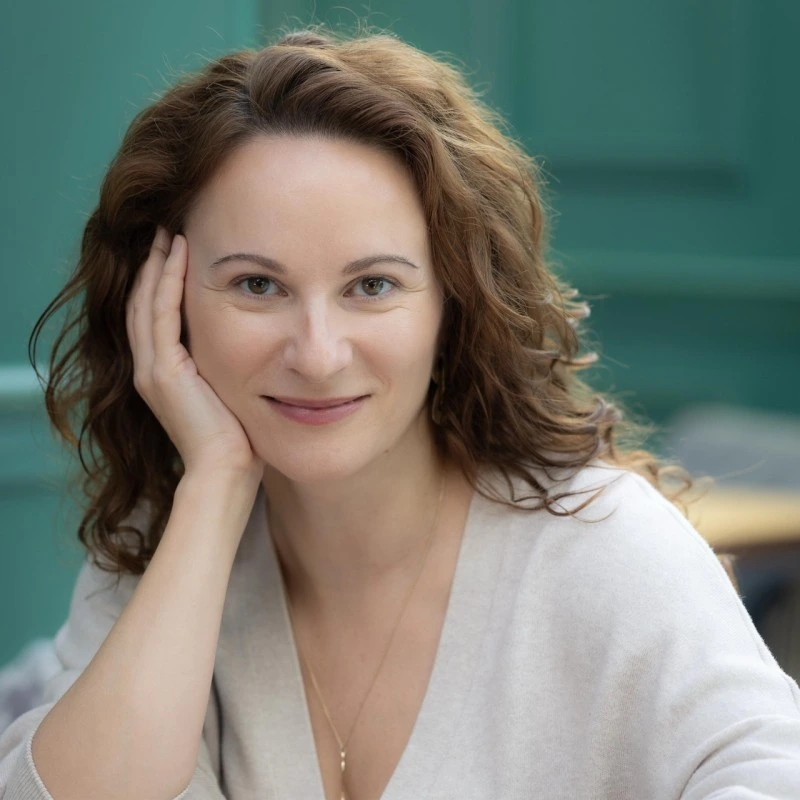 Corina Ghiațău